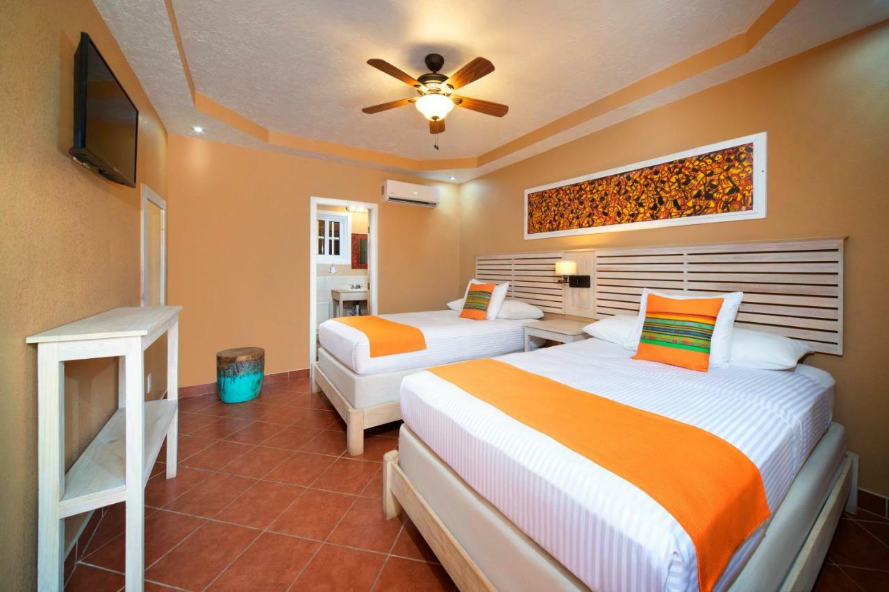Mr. Tucan Hotel West End Buitenkant foto